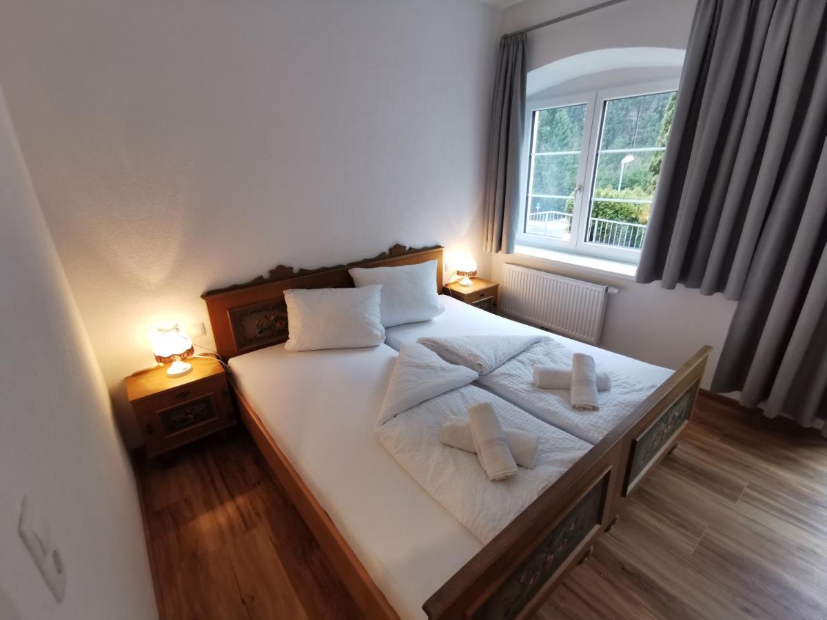 Apartments Haus Schoen - Preise Inclusive Pitztal Sommer Card Jerzens Eksteriør bilde